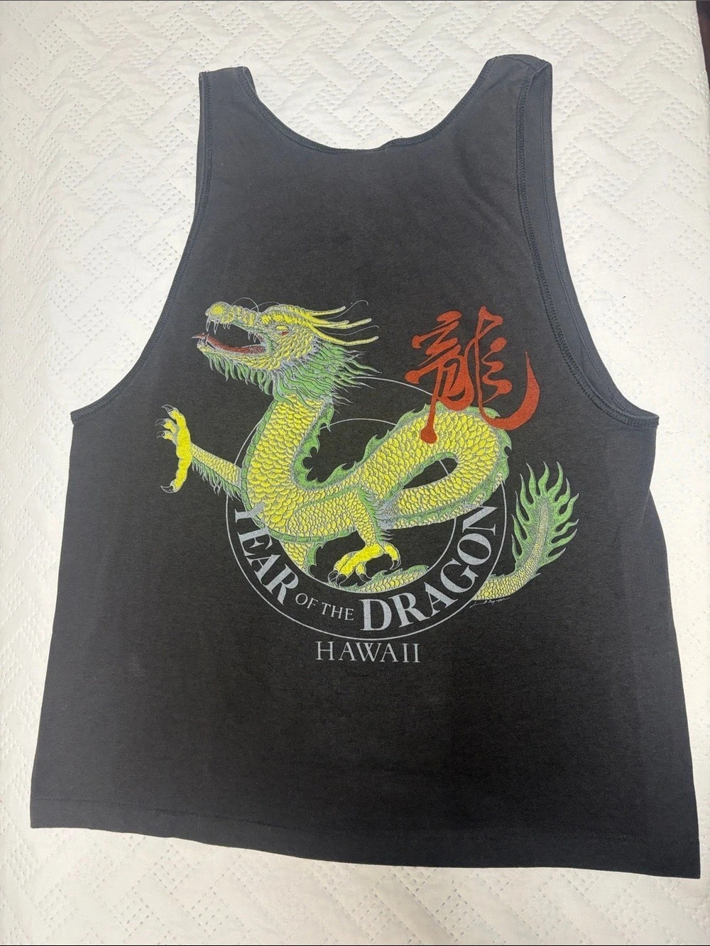 Dragon Hawaii Graphic Tank Top Size Medium